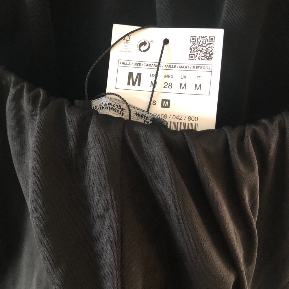 NWT ZARA HALTER NECK TOP WITH METALLIC PIECE - Picture 4 of 4